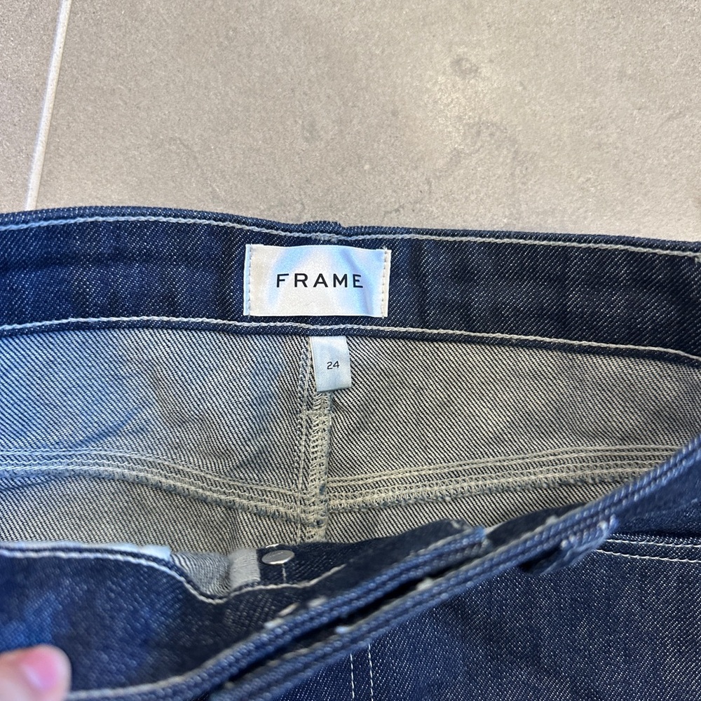Frame shorts - Picture 2 of 2